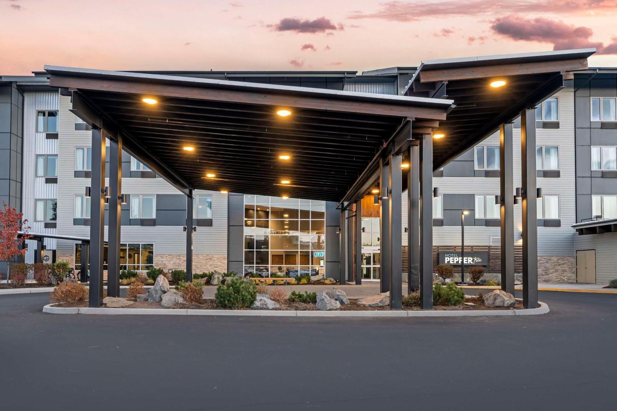 Hotel Peppertree Bend, BW Premier Collection Exterior photo